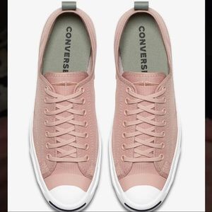 🌈💕🆕Converse low top shoe